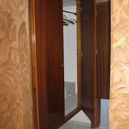 Stenna Apartment *
